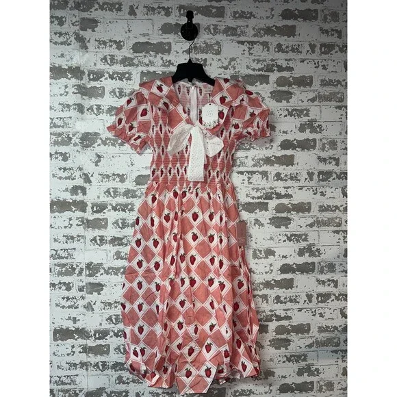 NWT! Ivy City Co Alice Dress Strawberry Novelty Print Smocked Cottagecore Dress - Picture 2 of 11
